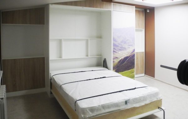 Как сэкономить место в тесной спальне с помощью кровати-шкафа
