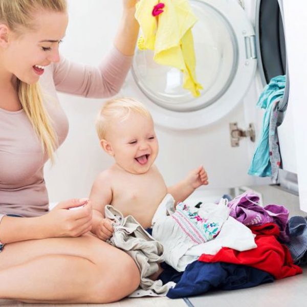 Каким стиральным порошком лучше стирать одежду новорожеденного