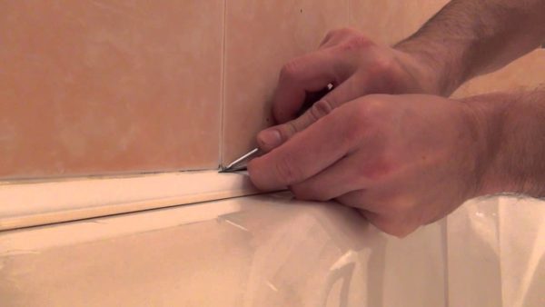 Откуда плесень на герметике в ванной и как ее убрать навсегда