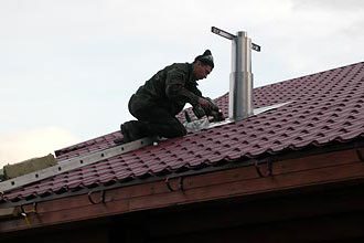 как заделать трубу на крыше