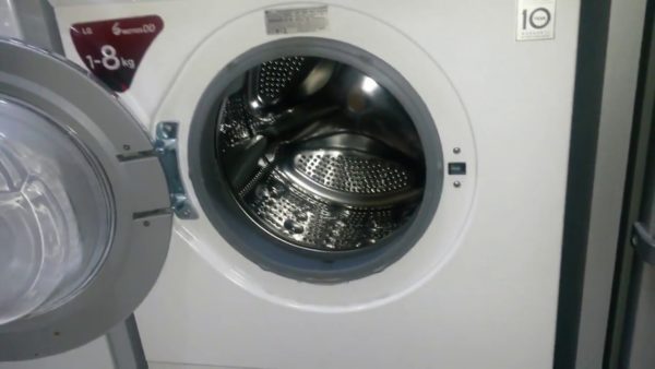 Почему стиральная машина прыгает и вибрирует при отжиме