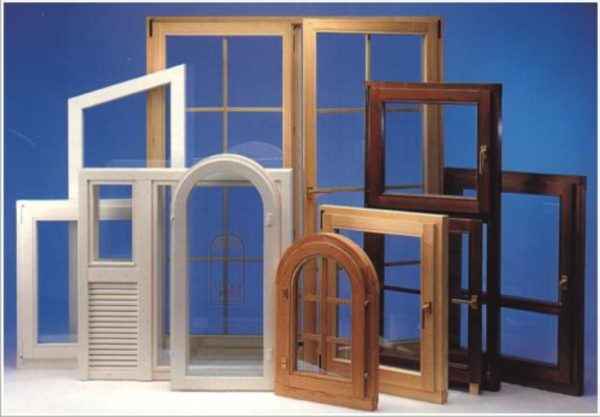 Выбираем окна в квартиру: деревянные рамы или пластиковый стеклопакет